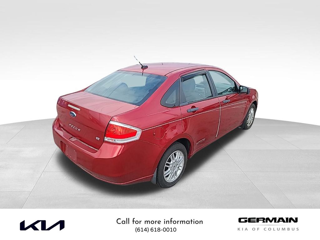 2010 Ford Focus SE photo 5