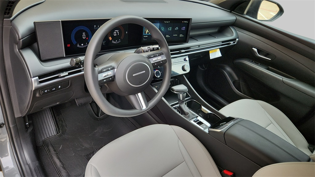 2025 Hyundai Santa Cruz SEL photo 17