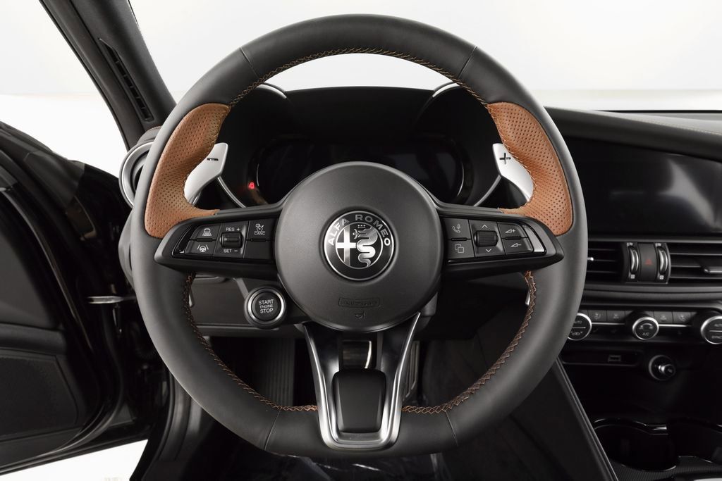 2025 Alfa Romeo Giulia SPRINT photo 32