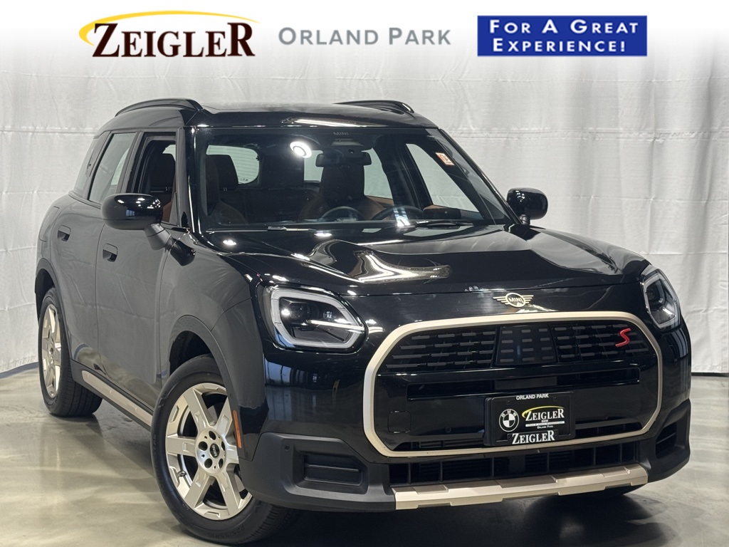 2025 MINI Countryman S's photo