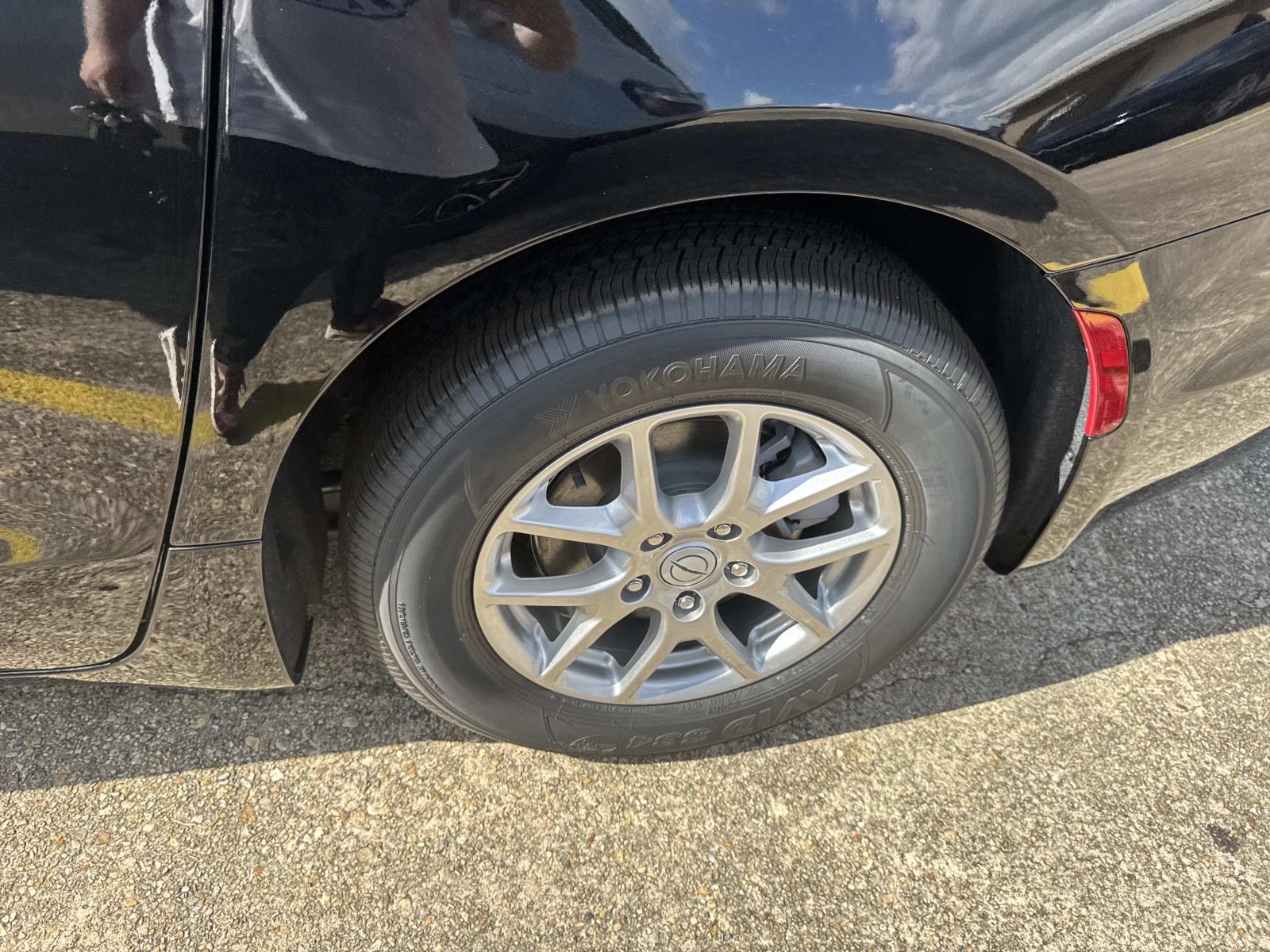 2026 Chrysler Voyager LX photo 3