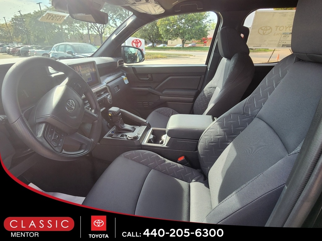 2025 Toyota Tacoma SR5 4x4 Double Cab photo 4