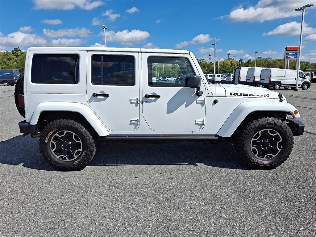 2016 Jeep Wrangler Unlimited Rubicon photo 8