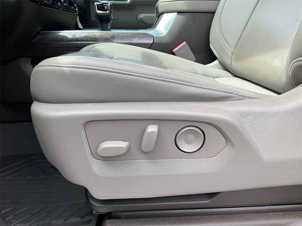 2022 Chevrolet Silverado 1500 LTZ photo 23
