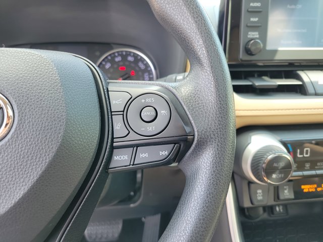 2019 Toyota RAV4 XLE photo 23