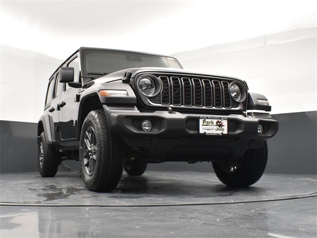 2025 Jeep Wrangler photo 18