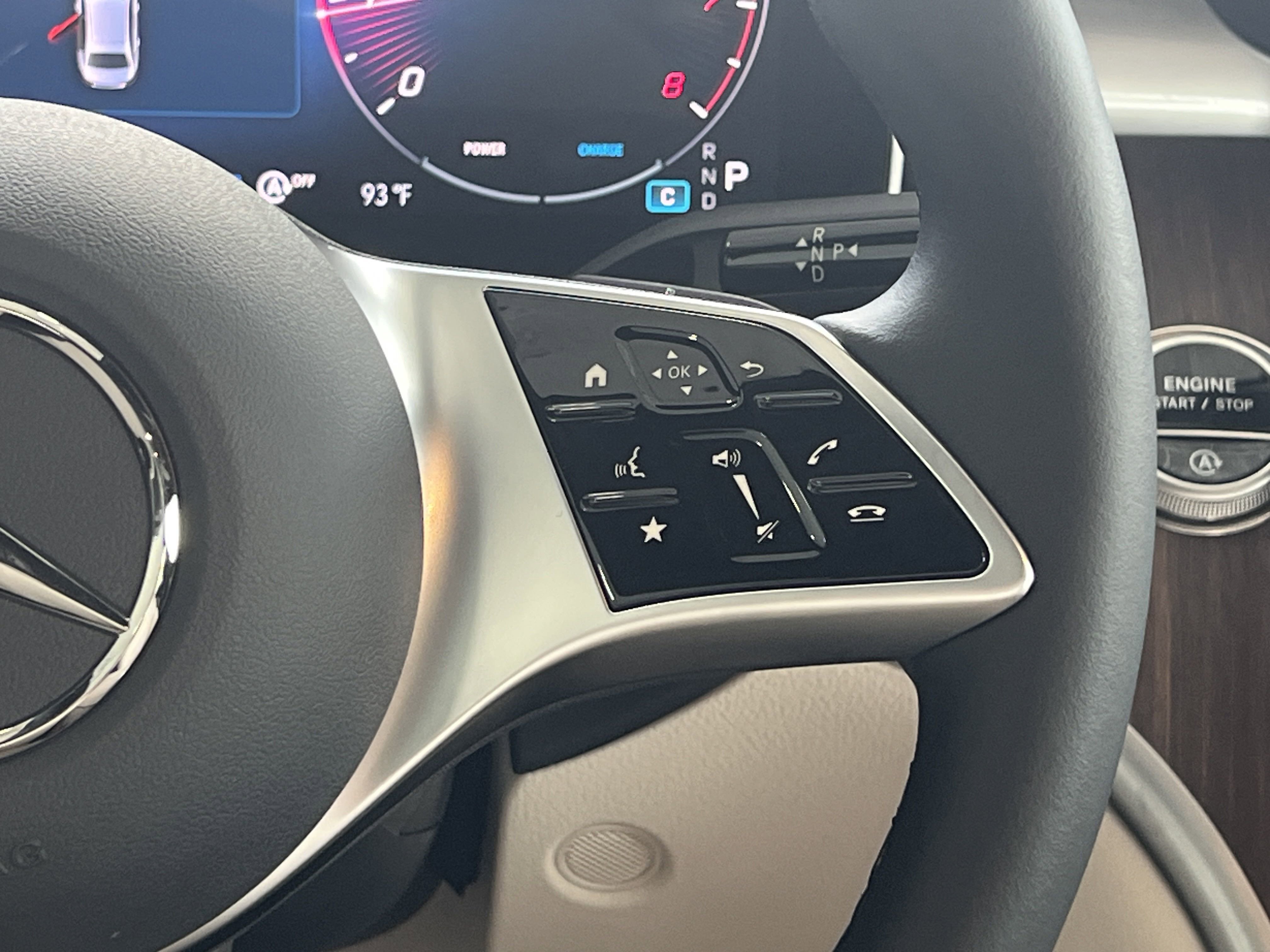 2025 Mercedes Benz C 300 photo 27