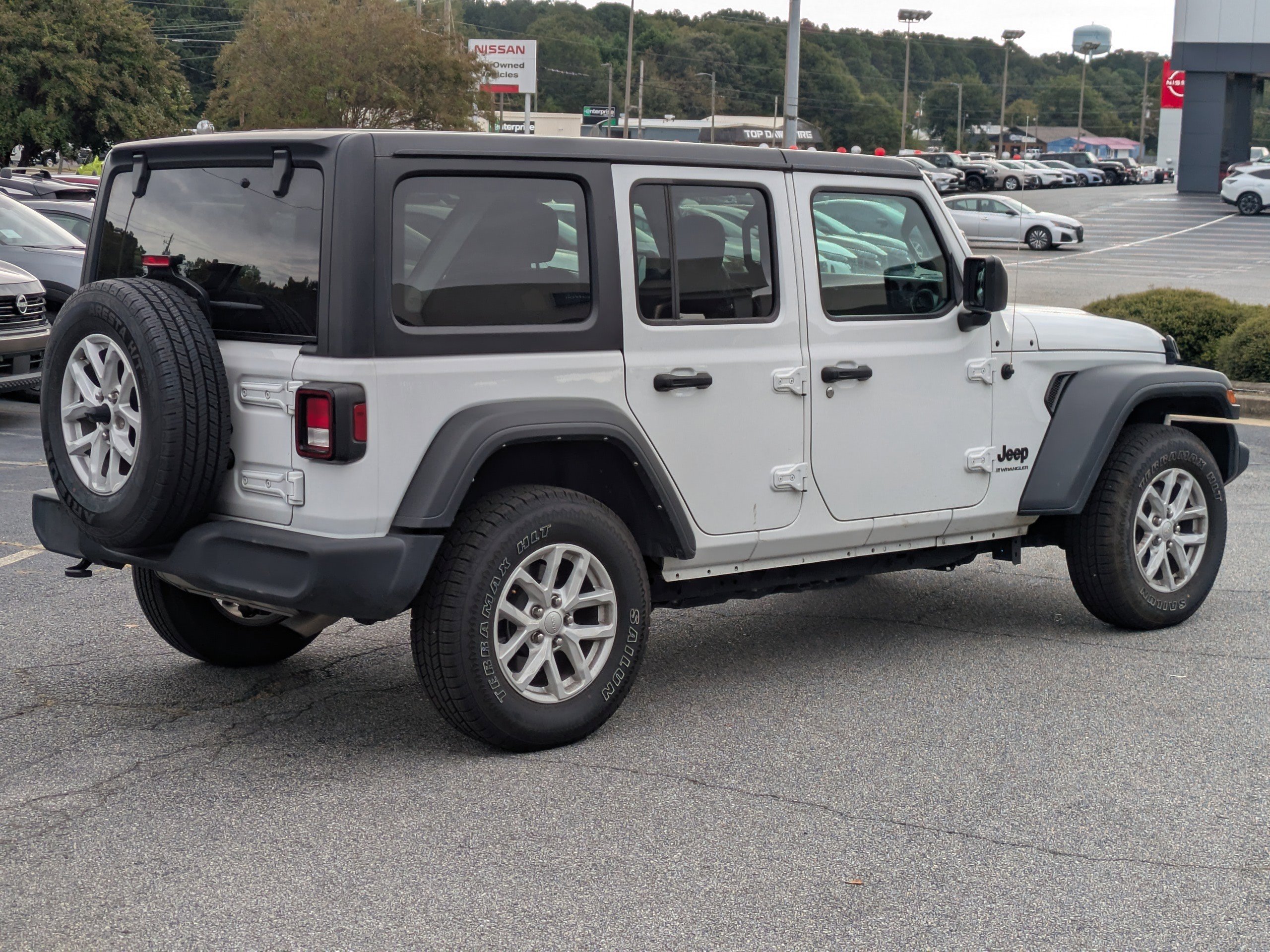 2023 Jeep Wrangler Sport S photo 3