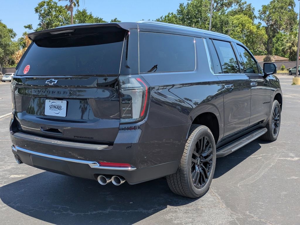 2025 Chevrolet Suburban Premier photo 4