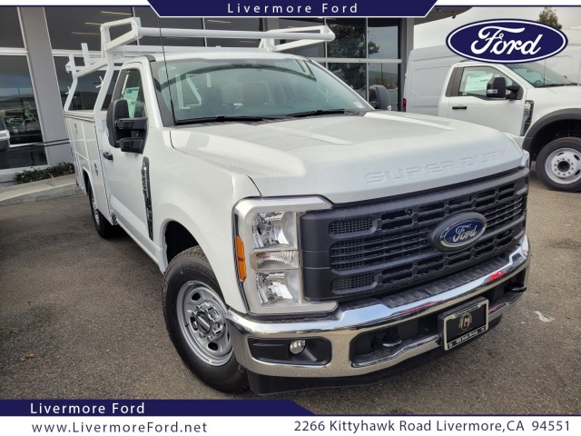 2026 Ford F-250 Super Duty XL's photo