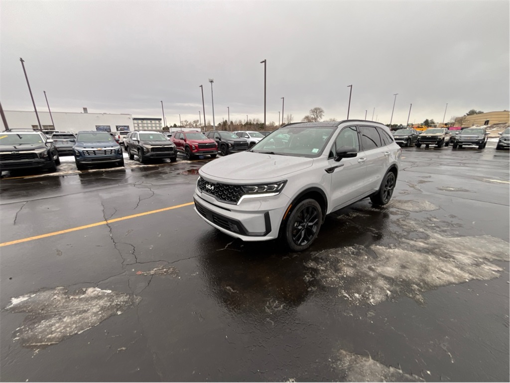 2023 Kia Sorento SX's photo