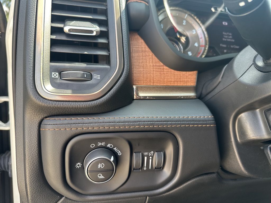 2022 Ram 2500 Longhorn photo 37
