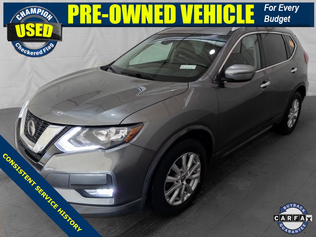 2019 Nissan Rogue SV's photo