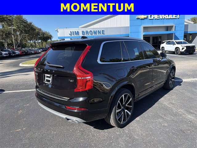 2021 Volvo XC90 Momentum photo 4