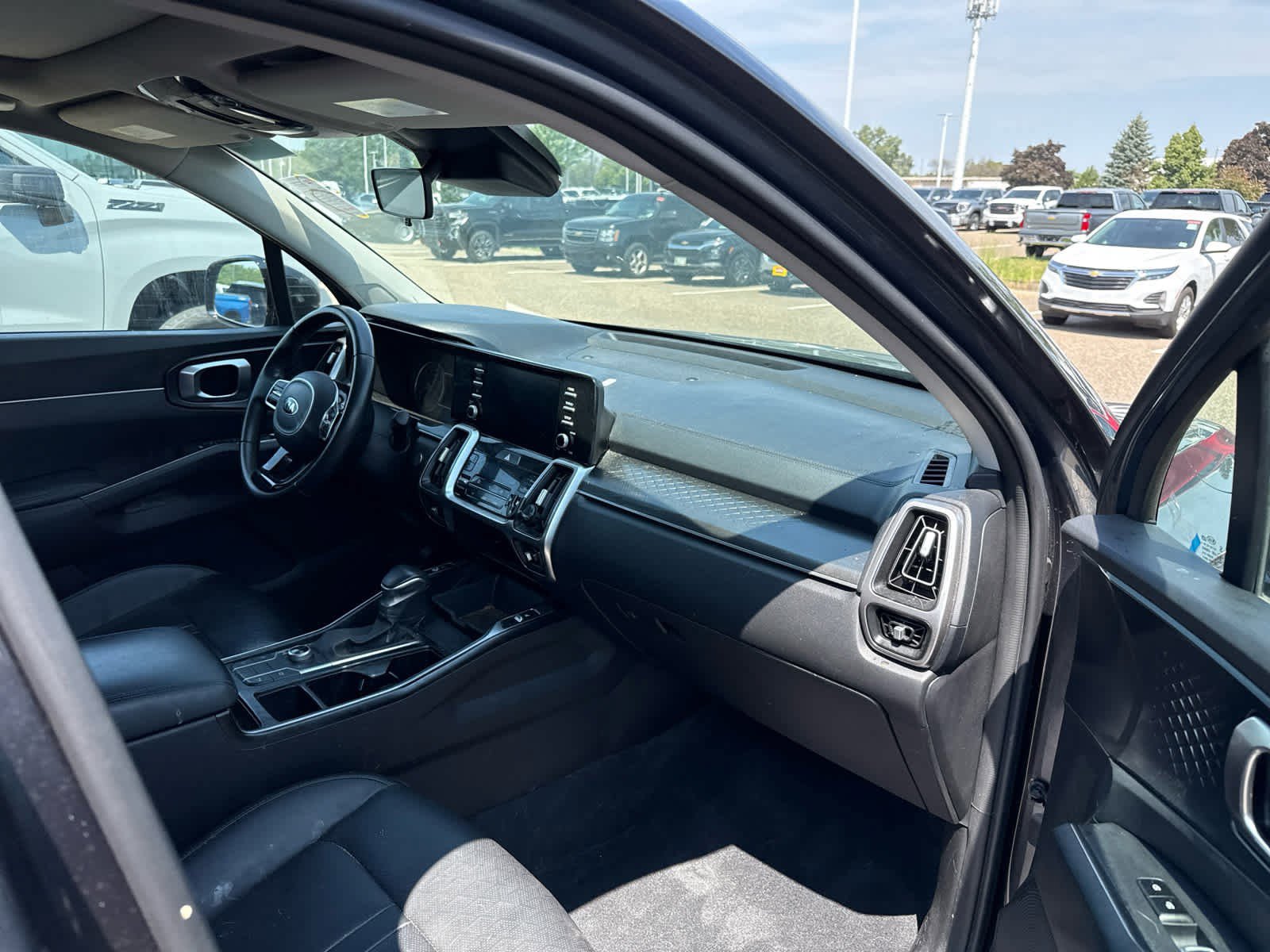 2021 Kia Sorento S photo 8