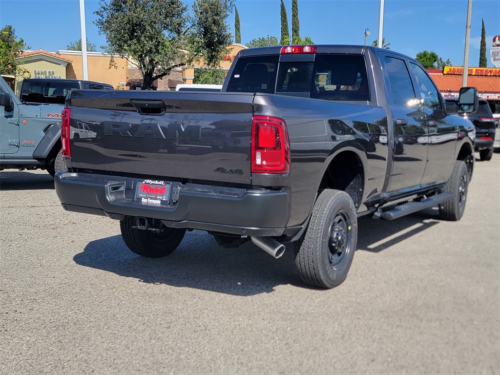 2025 Ram 2500 Tradesman photo 4