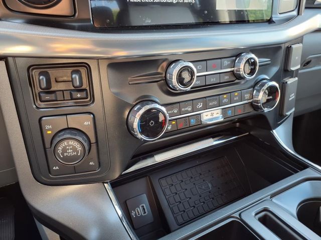2025 Ford F-150 Lariat photo 18