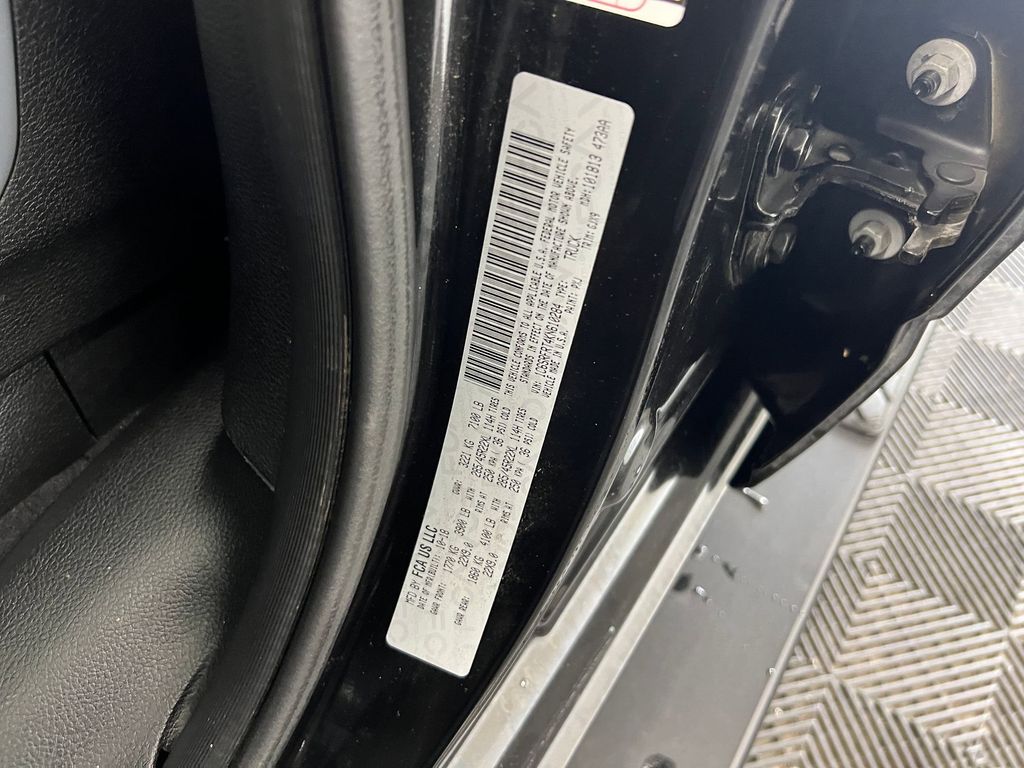 2019 Ram 1500 Laramie photo 20