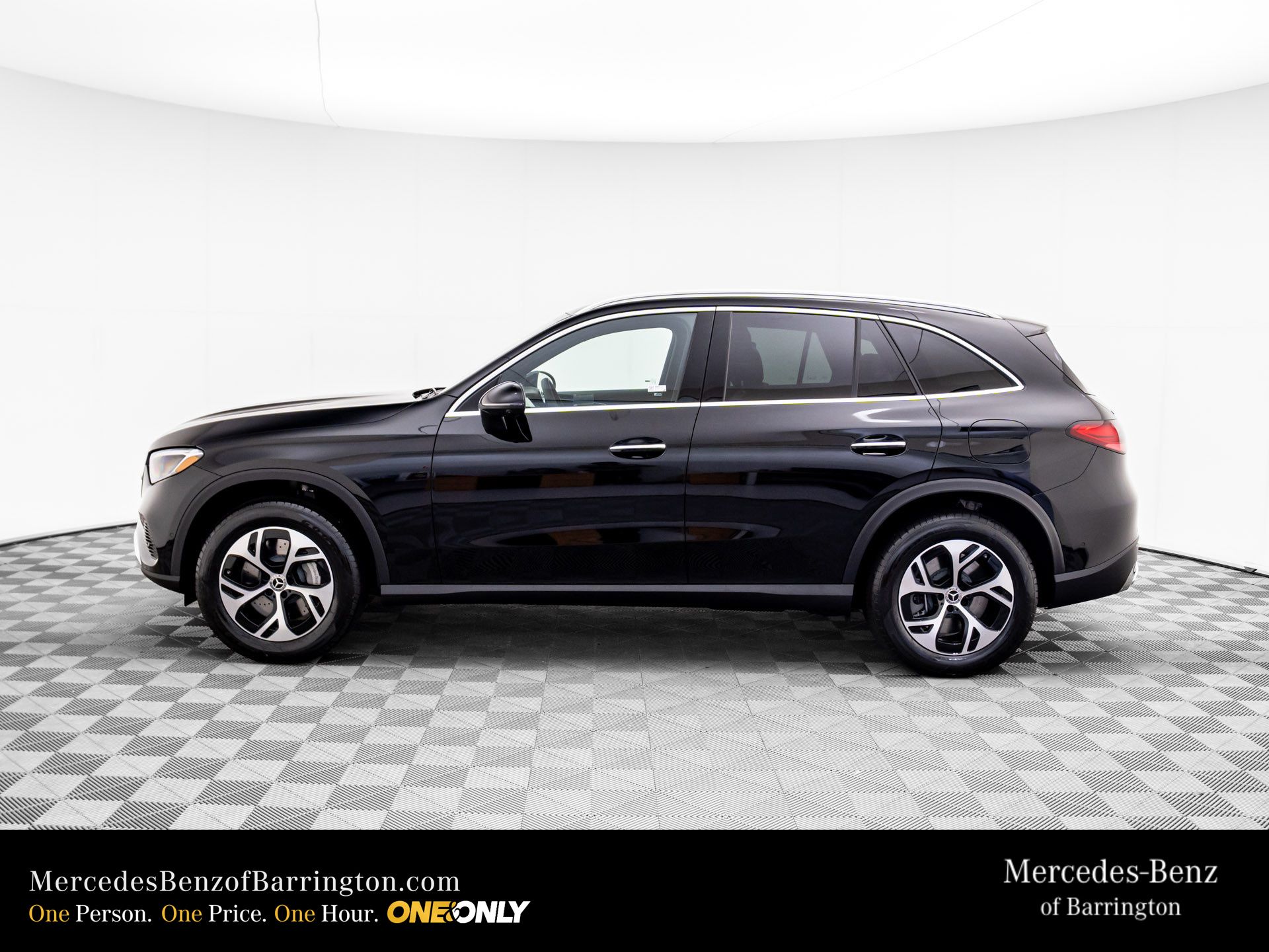 2026 Mercedes Benz GLC 350e 4MATIC photo 2