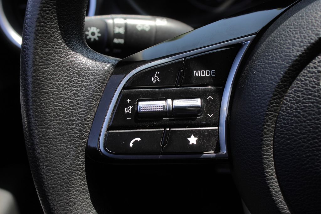 2023 Kia Forte LXS photo 18