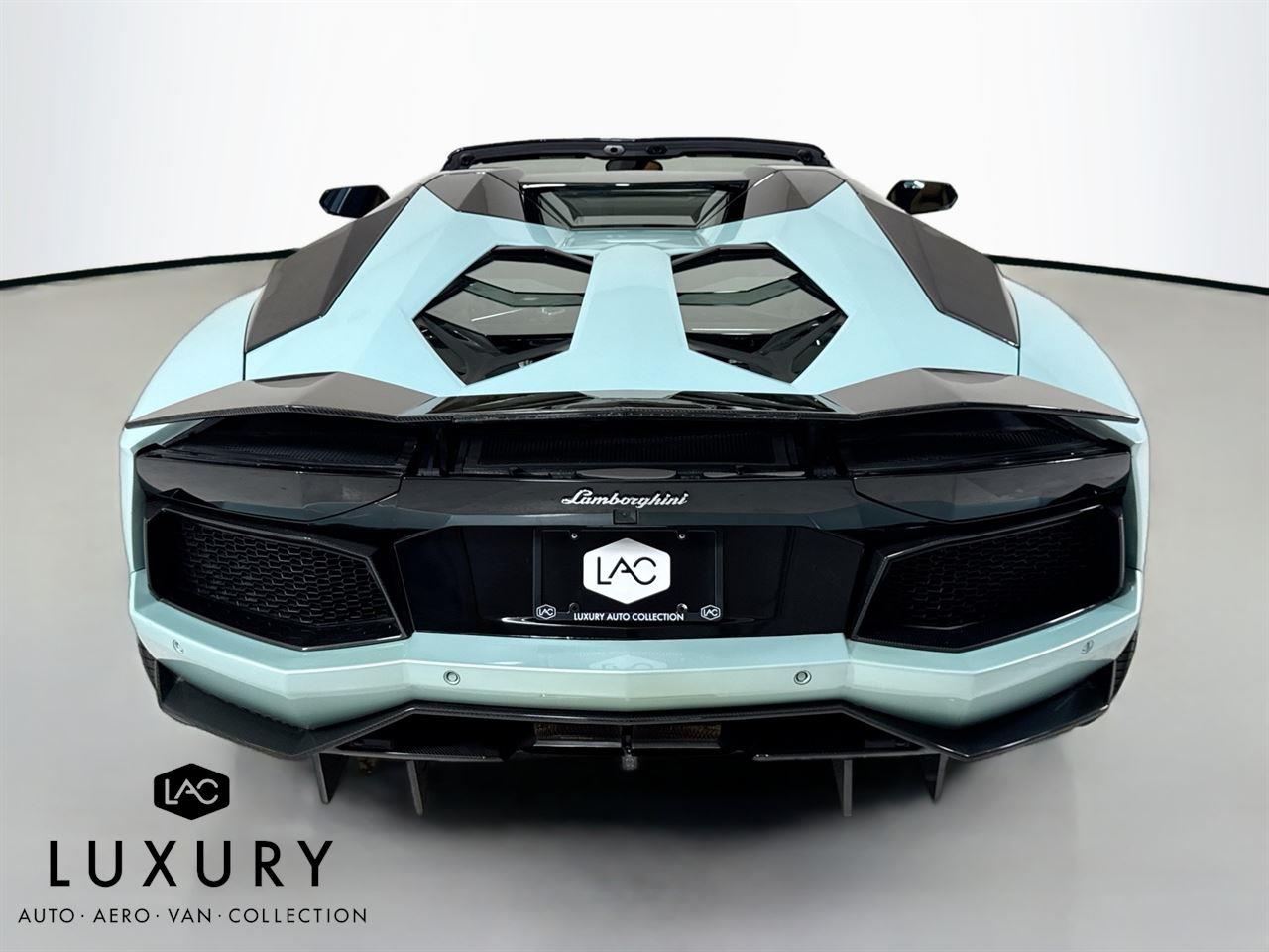 2015 Lamborghini Aventador LP 700-4 Roadster photo 5
