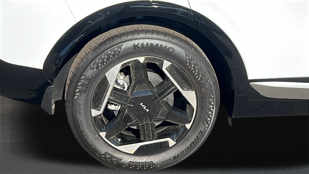 2026 Kia Sportage SX photo 9