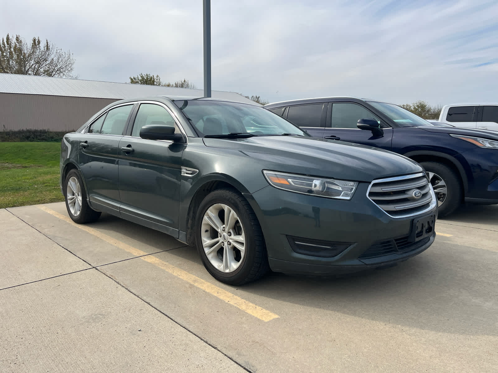 2016 Ford Taurus