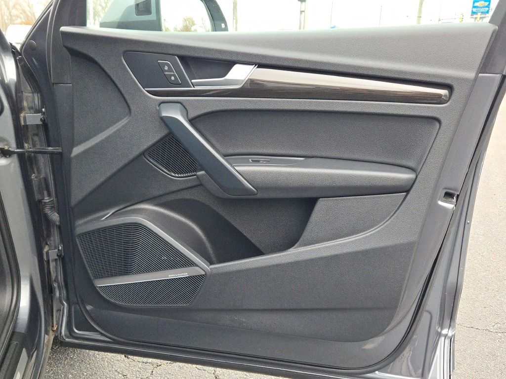 2018 Audi Q5 2.0T Premium Plus photo 4