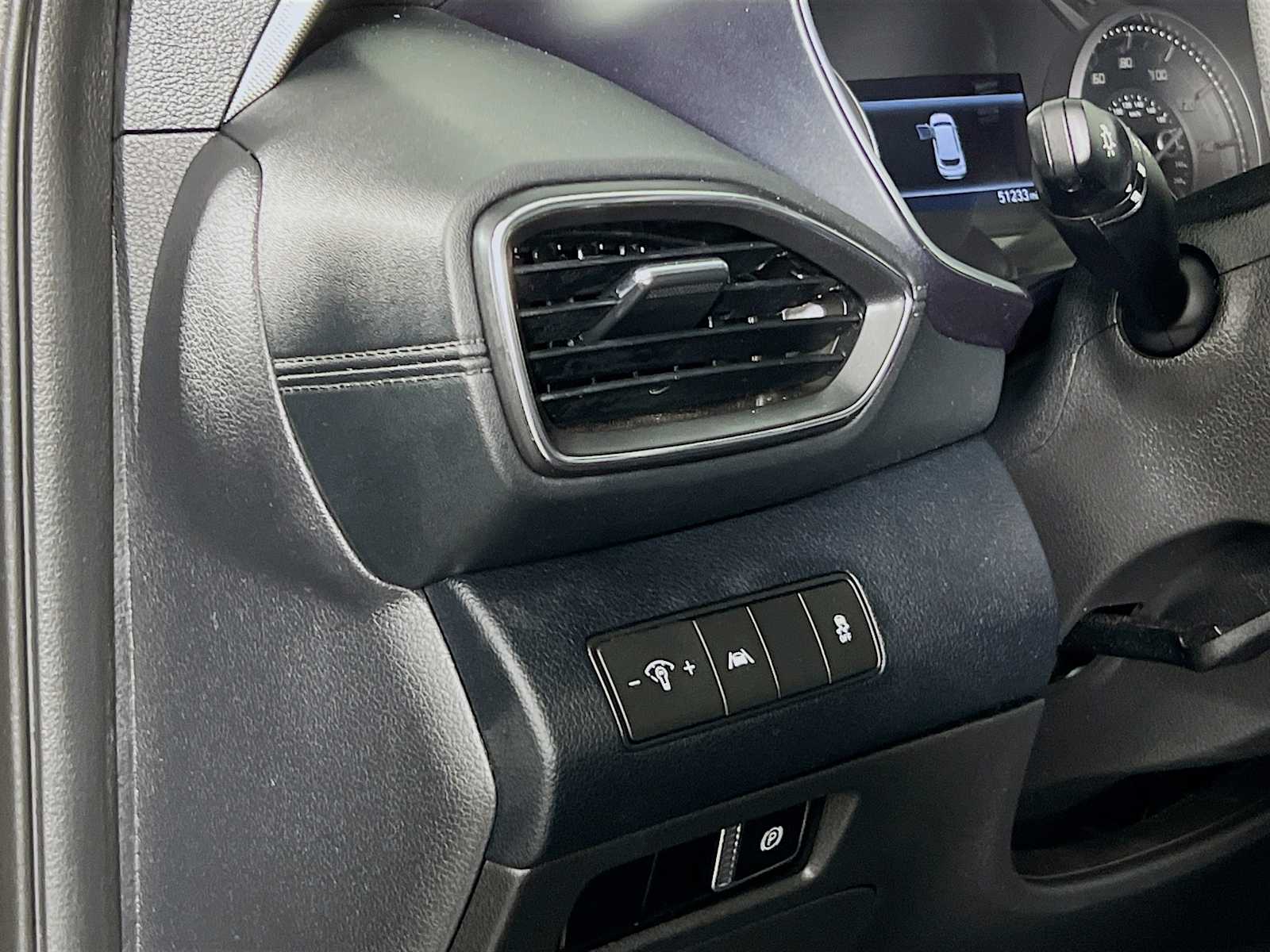 2022 Hyundai Santa Fe SEL photo 3