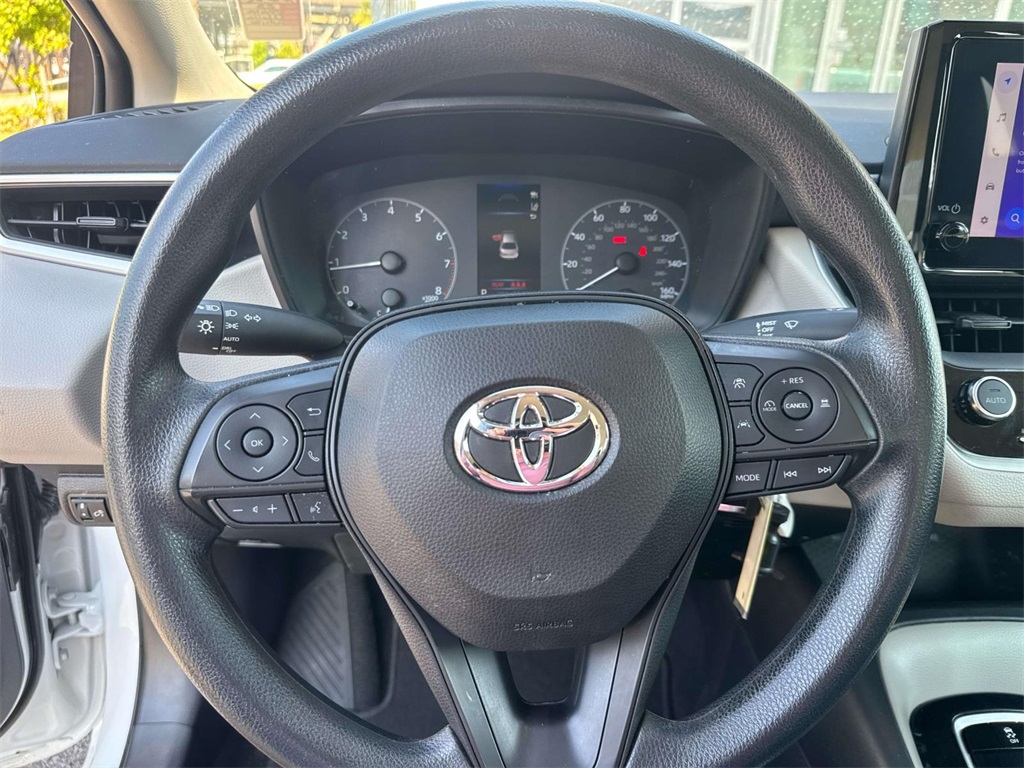 2023 Toyota Corolla LE photo 19