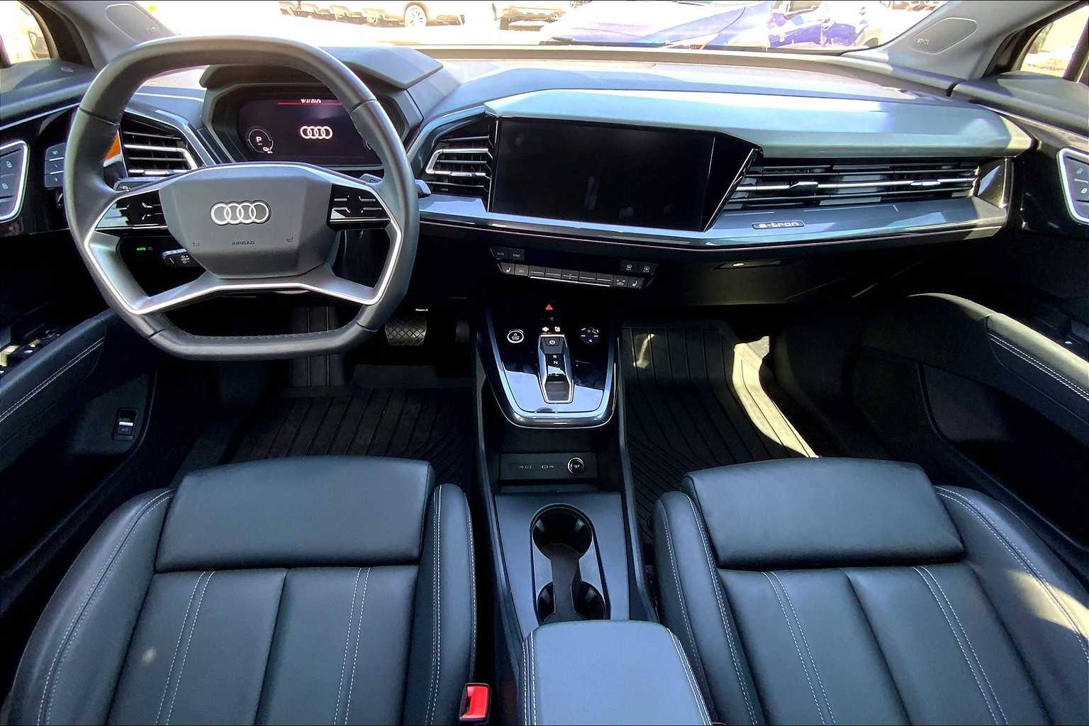 2024 Audi Q4 E-tron Sportback Premium Plus photo 12