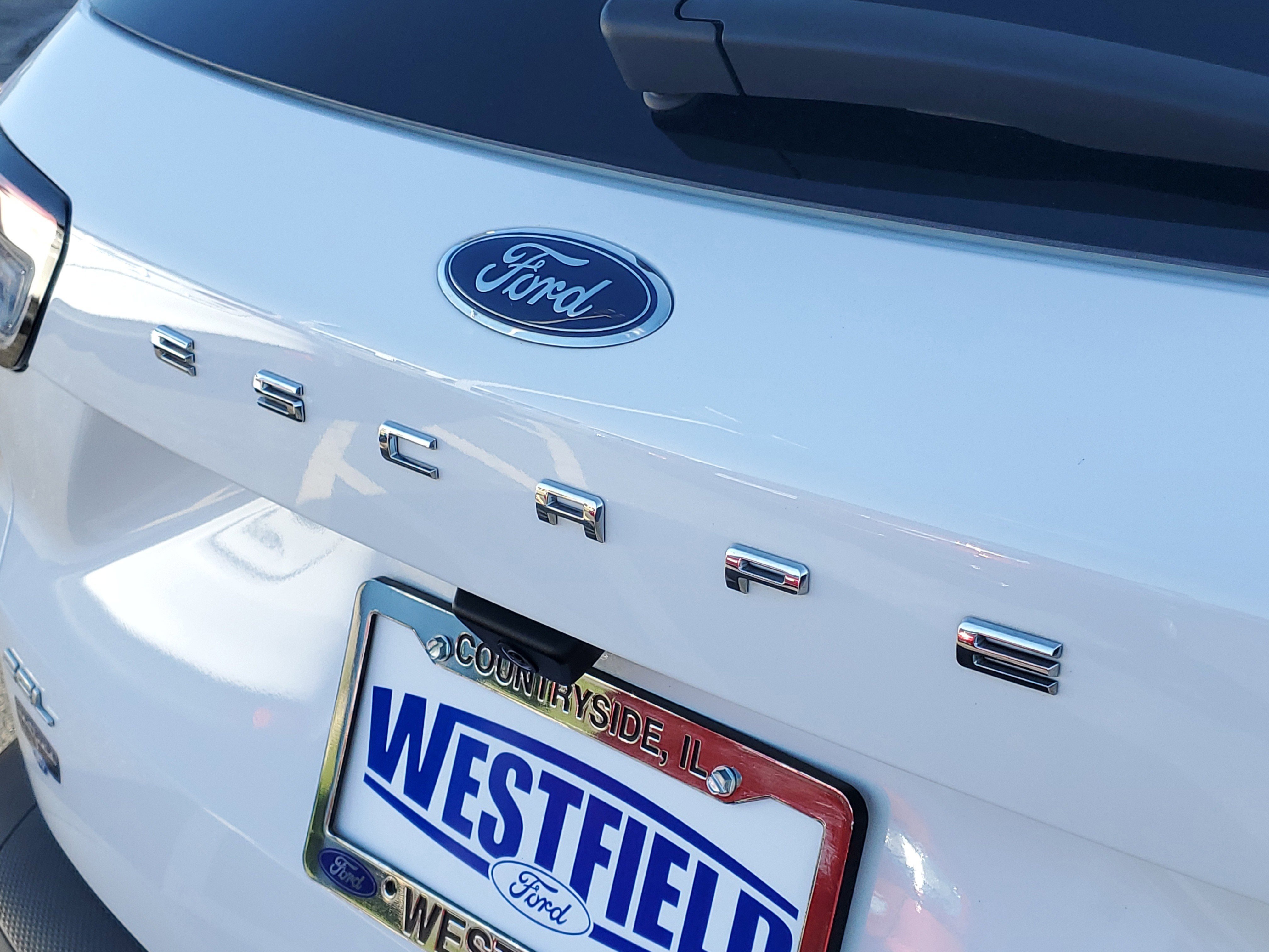 2022 Ford Escape SEL photo 6