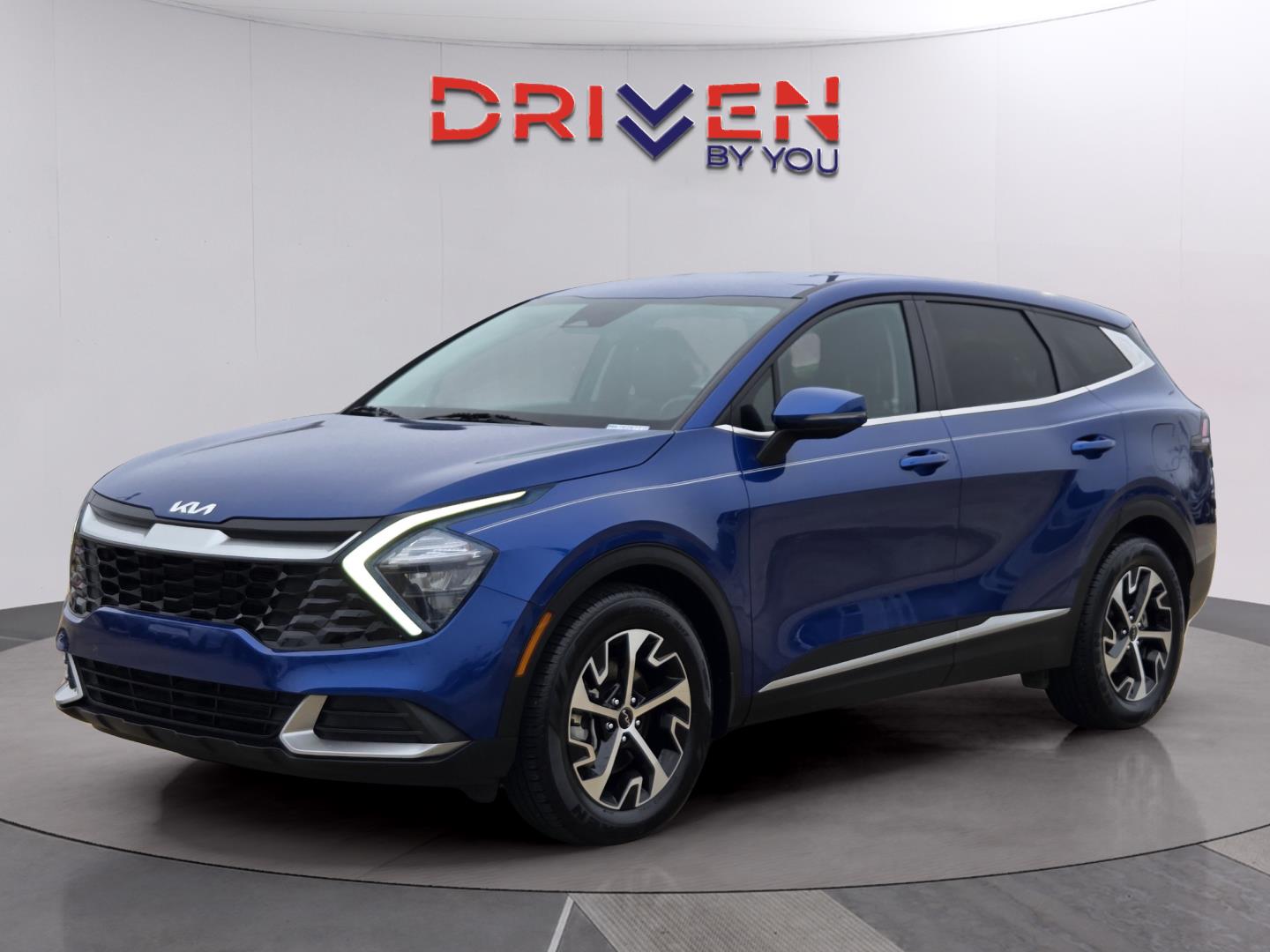 2023 Kia Sportage EX's photo