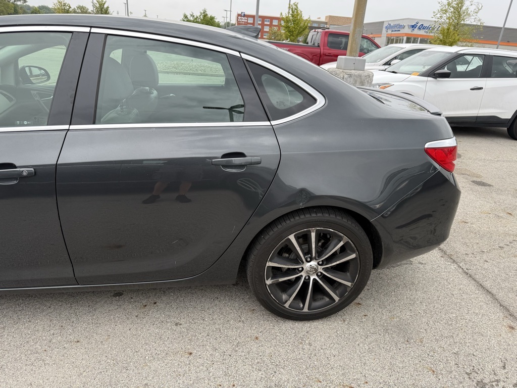2016 Buick Verano Sport Touring photo 2