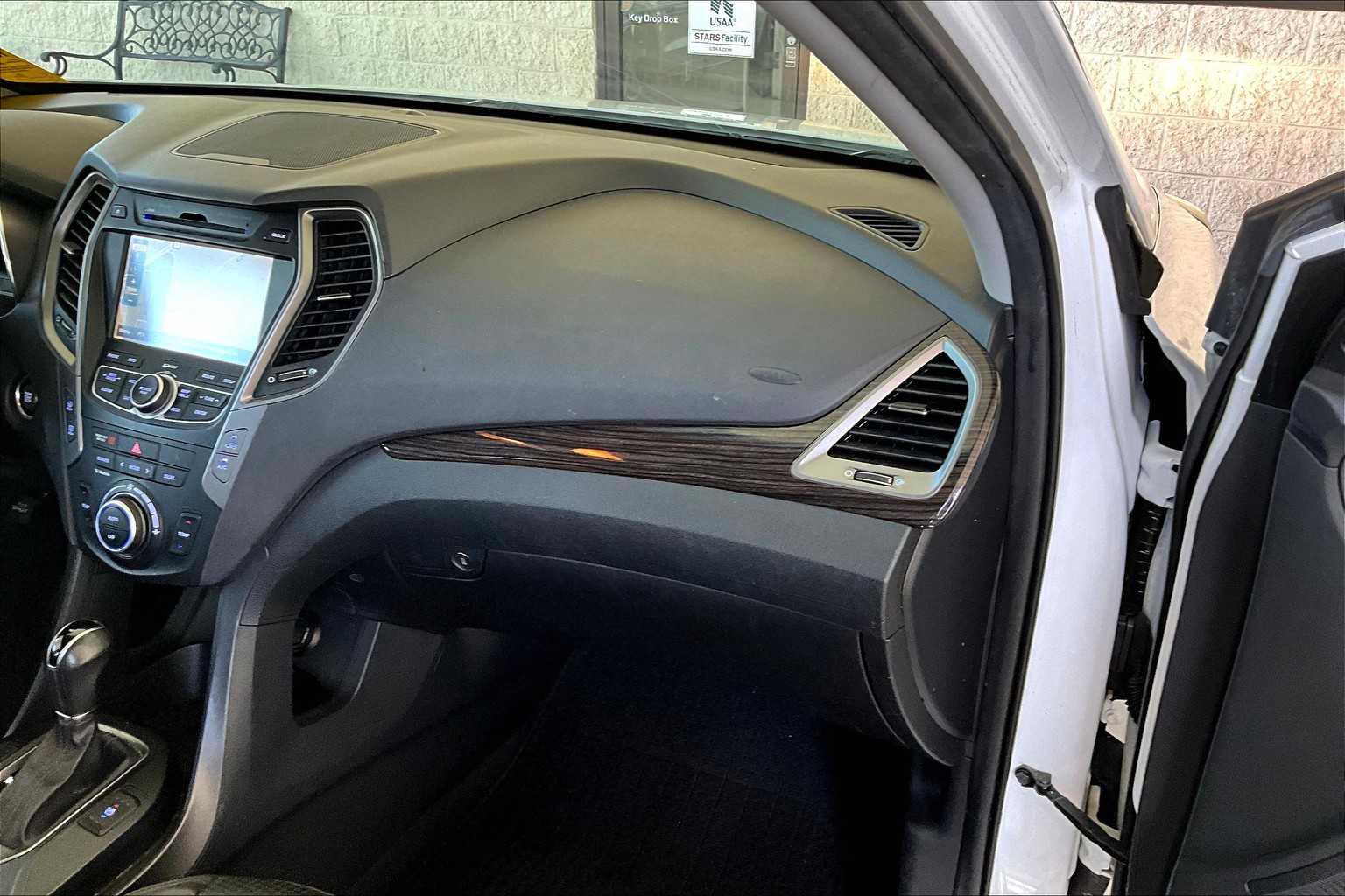 2015 Hyundai Santa Fe Sport photo 18