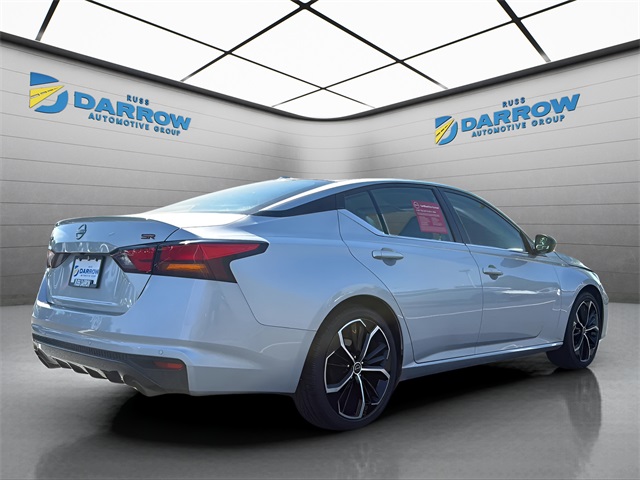 2023 Nissan Altima 2.5 SR photo 5