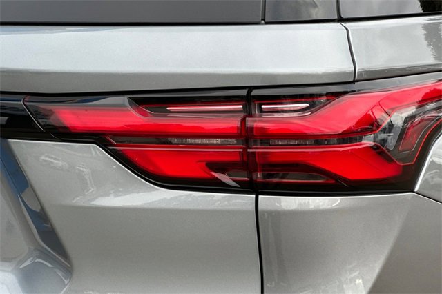 2023 Chevrolet Traverse LS photo 25