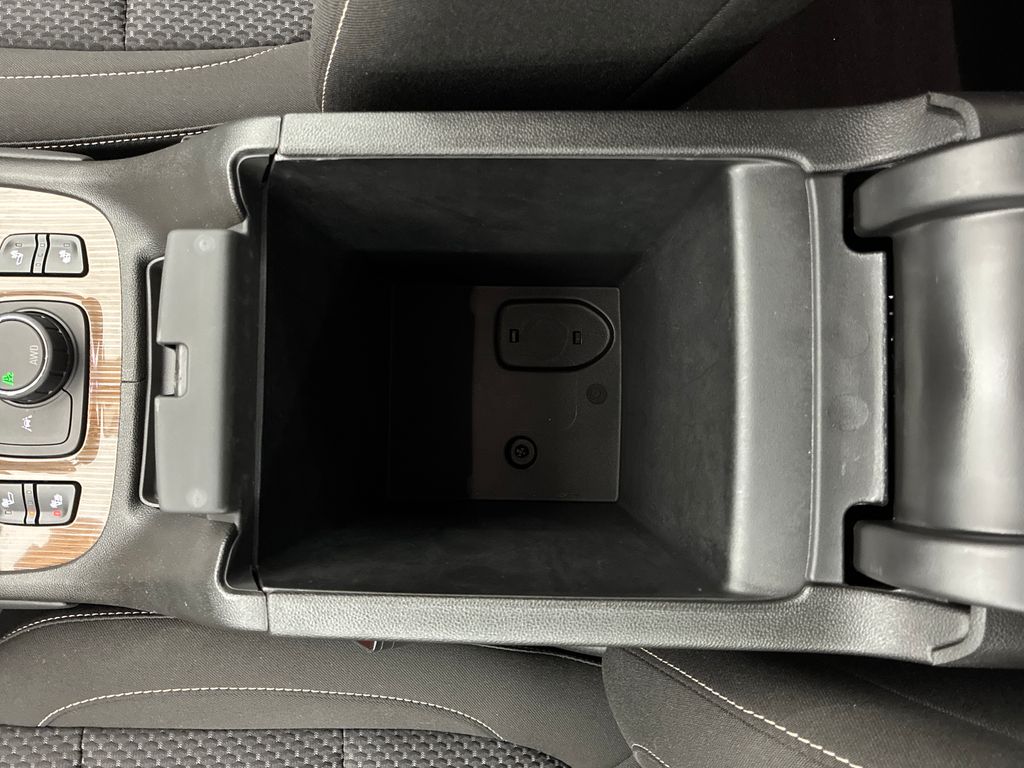 2023 Gmc Acadia SLE photo 16