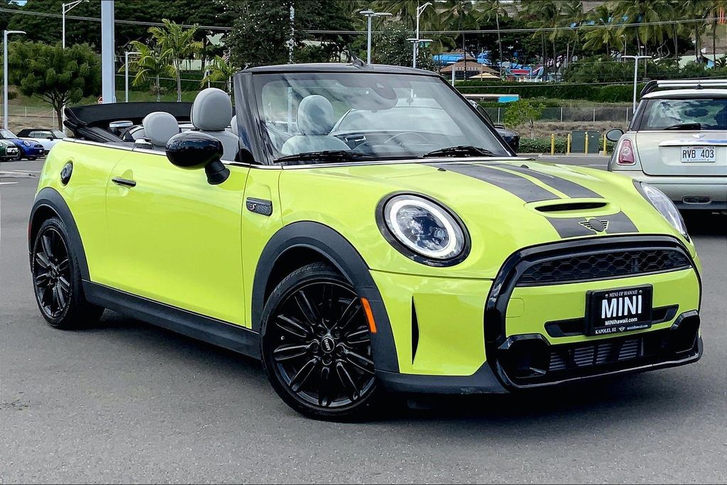 2022 MINI Convertible S's photo