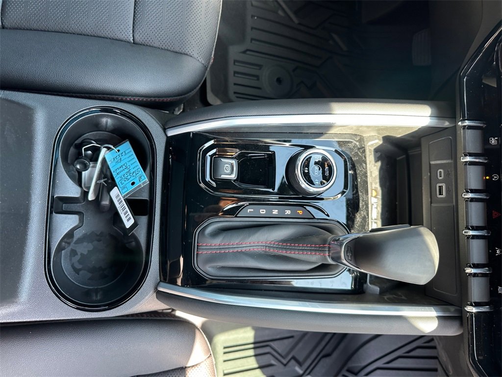 2025 Chevrolet Colorado Z71 photo 10