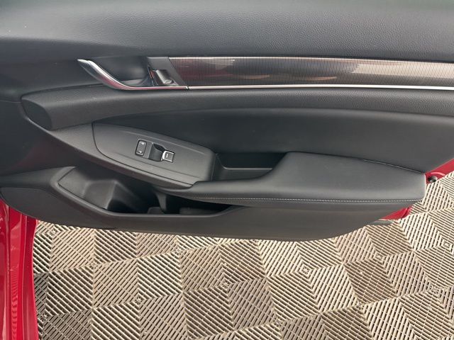 2018 Honda Accord Sport photo 18