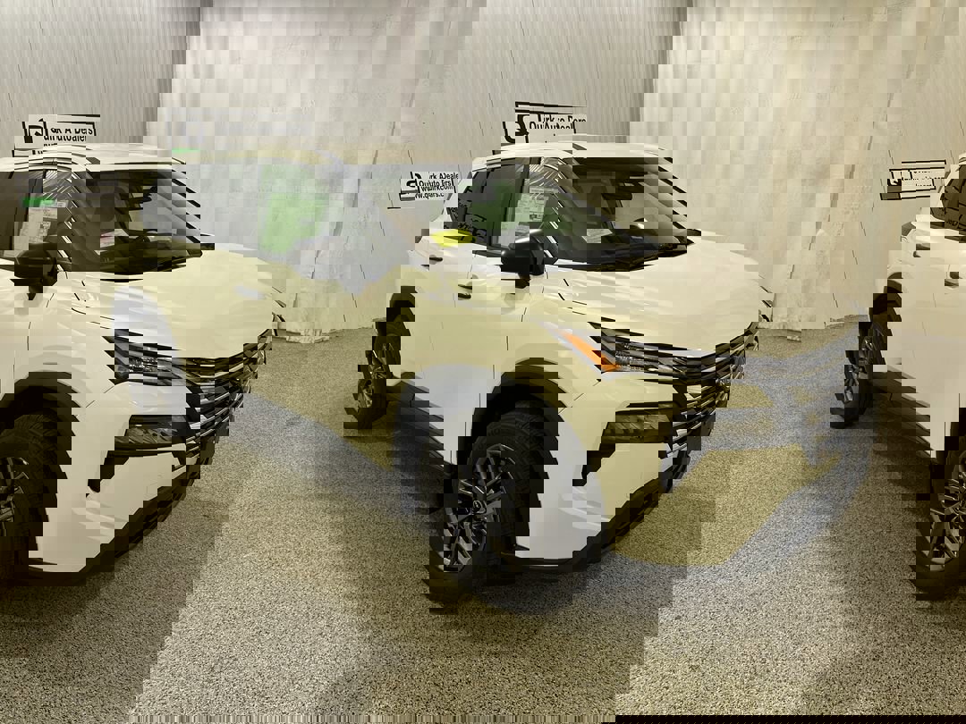 2026 Nissan Rogue S's photo