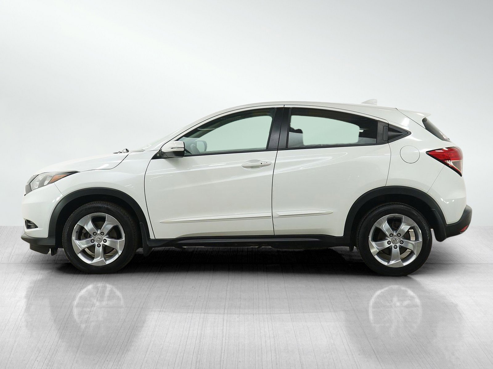 Used 2016 Honda HR-V EX with VIN 3CZRU6H5XGM707655 for sale in Burnsville, Minnesota