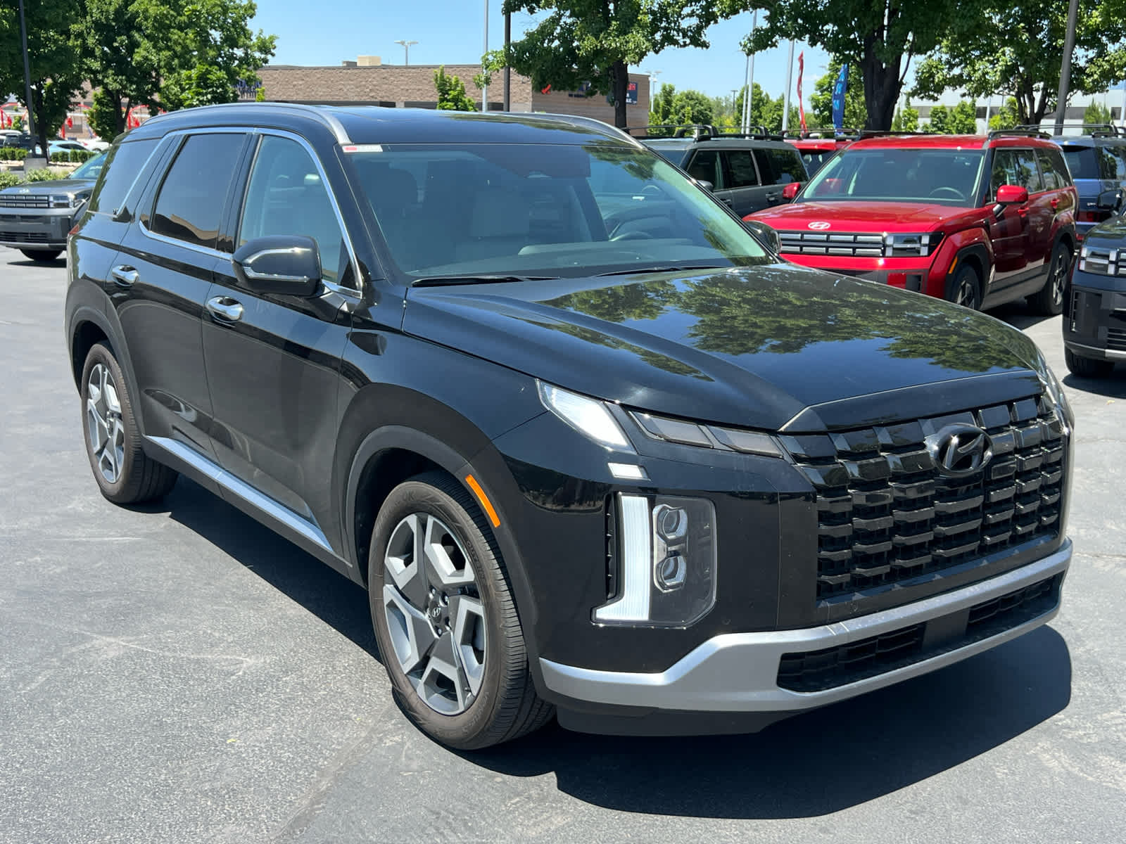 2024 Hyundai Palisade SEL photo 3