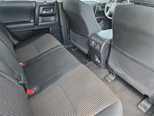 2024 Toyota 4Runner TRD Off-Road photo 11