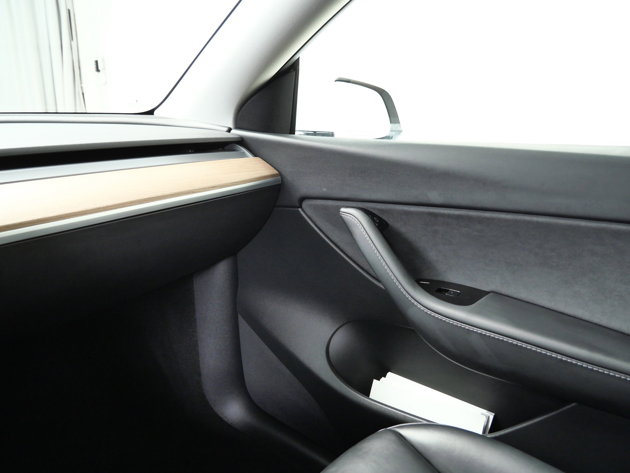 2021 Tesla Model Y Long Range photo 19
