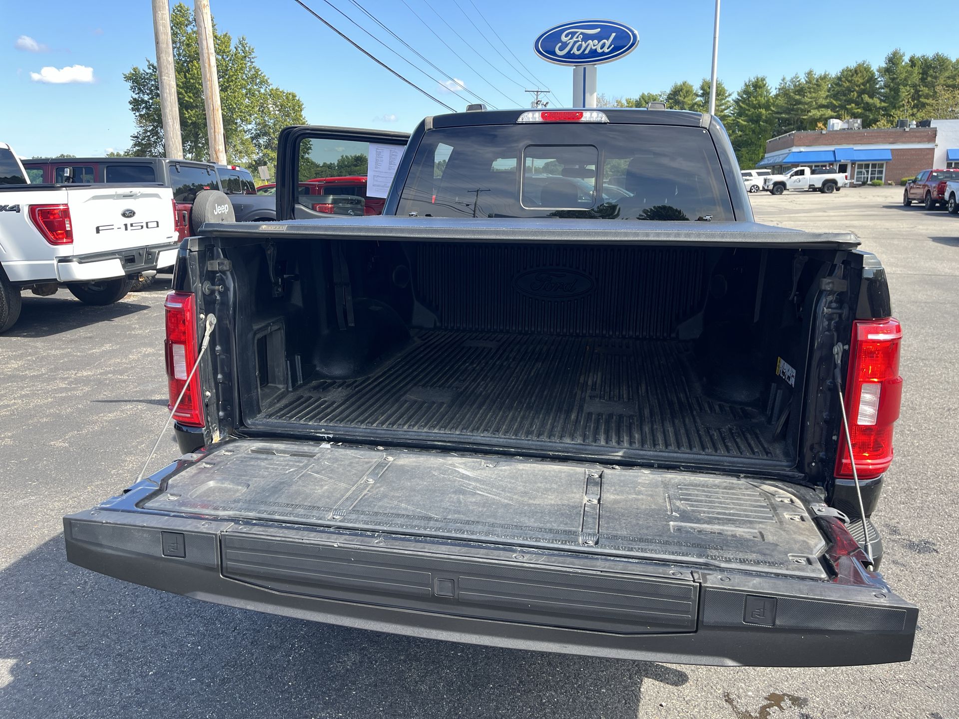 2022 Ford F-150 XLT photo 3