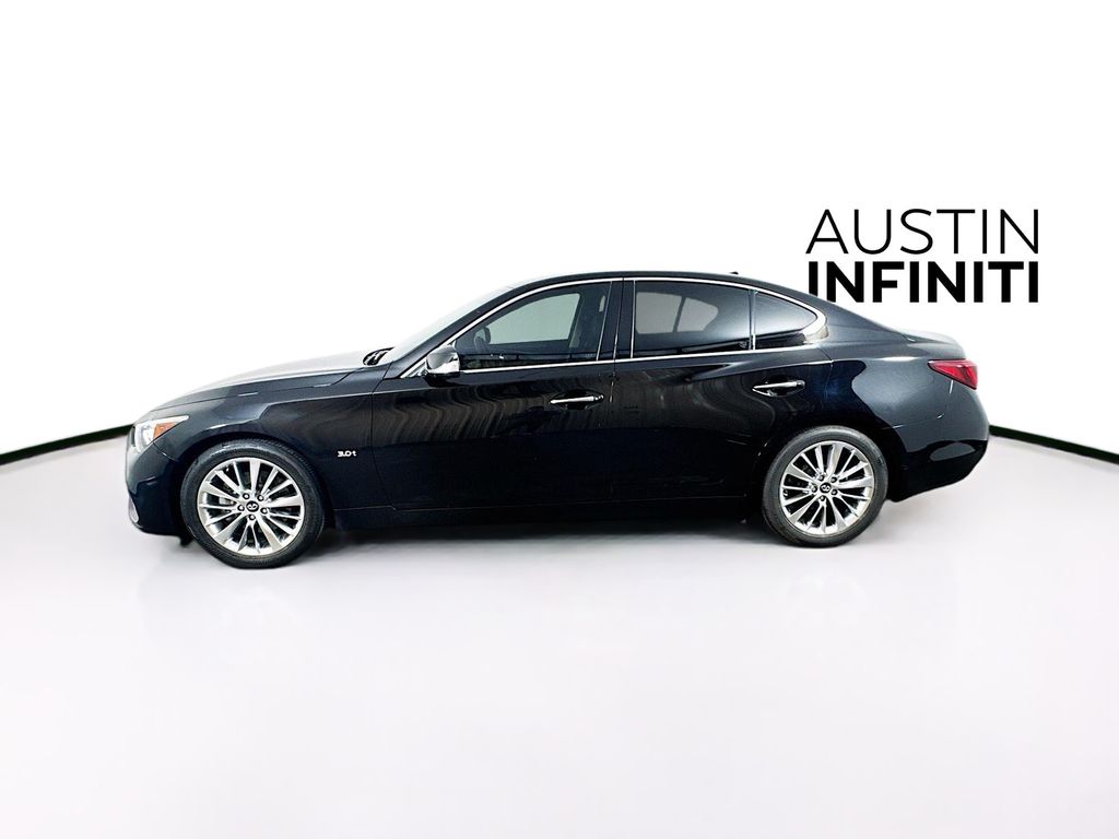 2018 Infiniti Q50 3.0t LUXE photo 2
