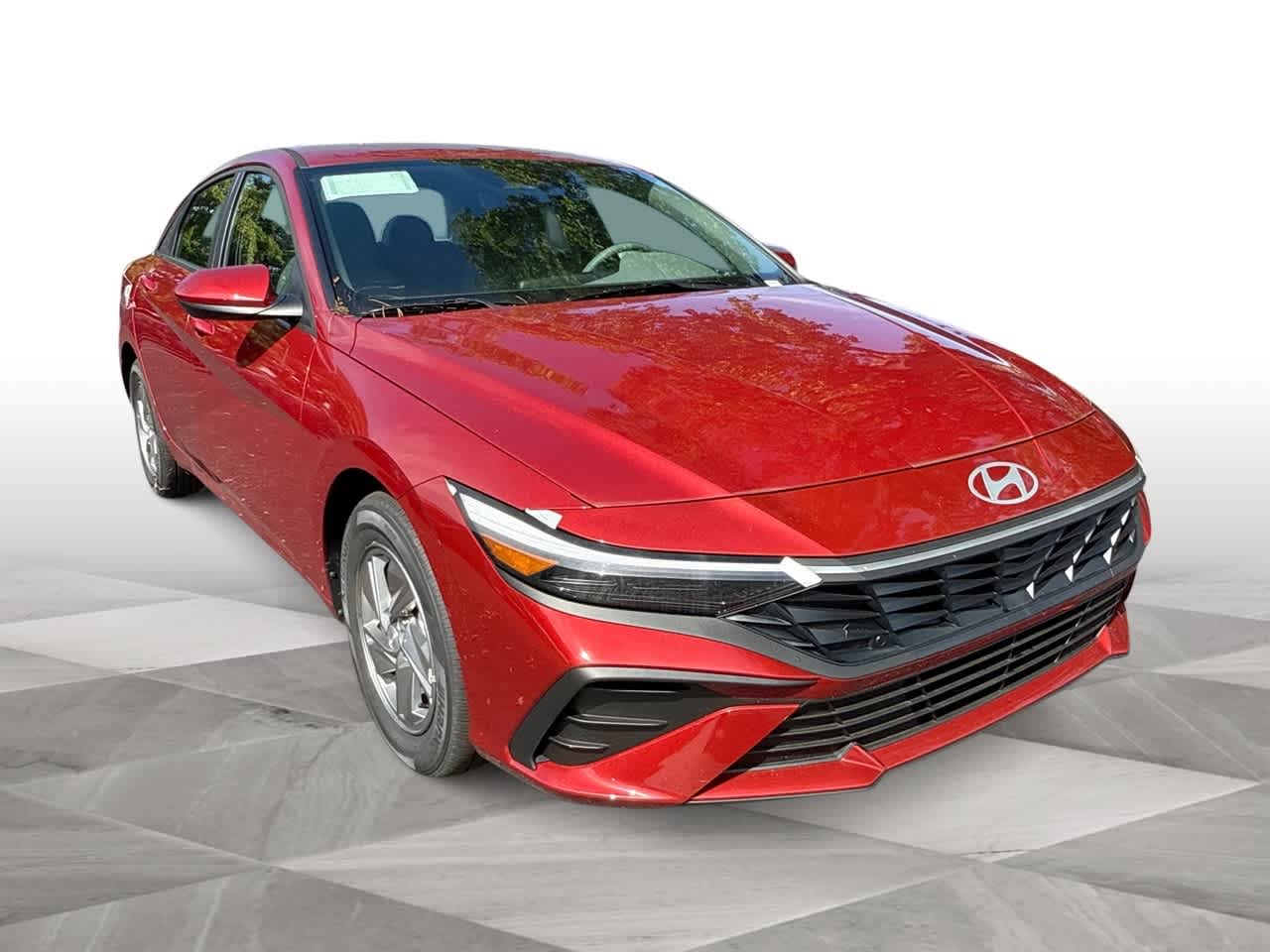 2025 Hyundai Elantra SE photo 2