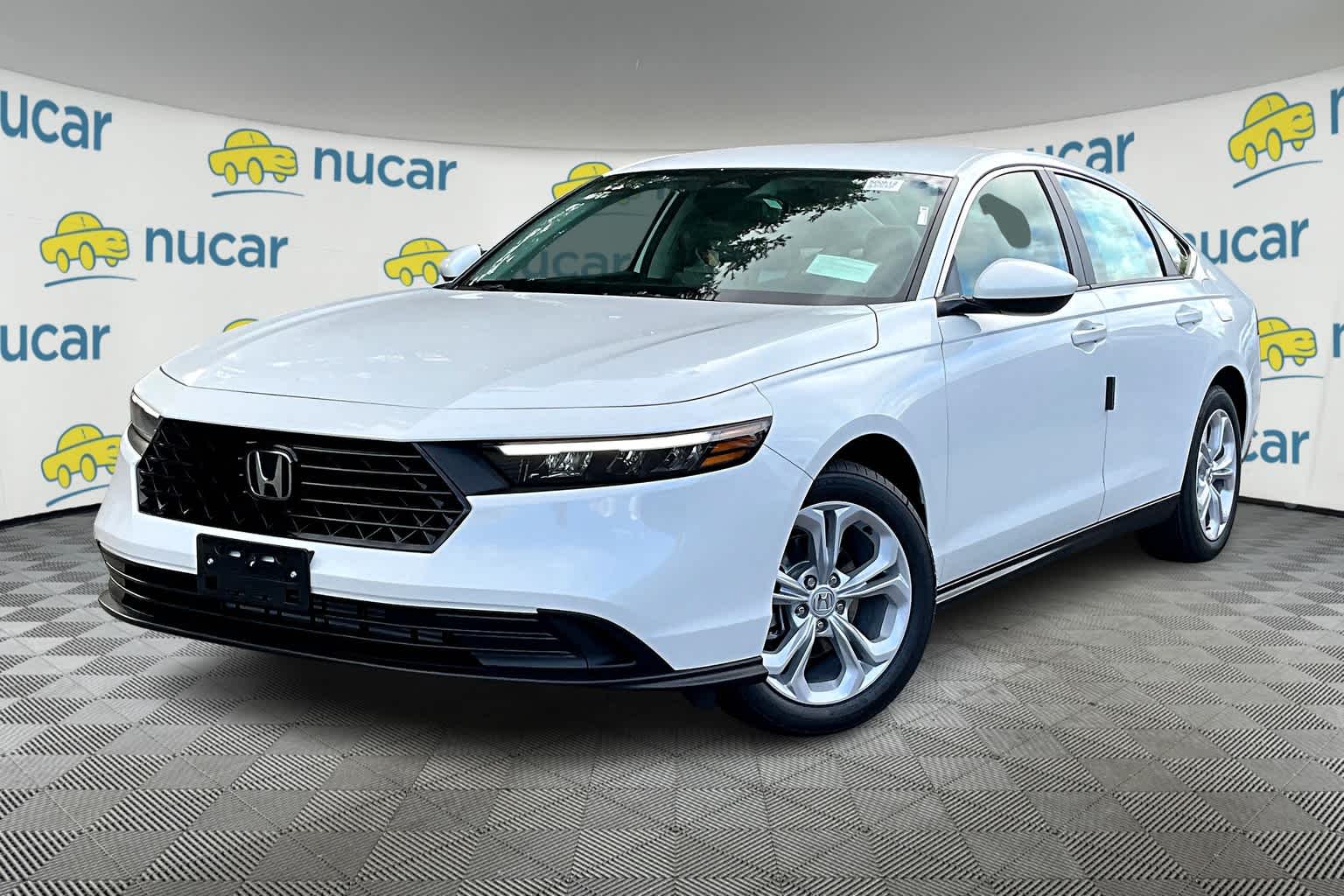 2025 Honda Accord LX photo 3